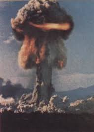 explosion-atomique.jpg